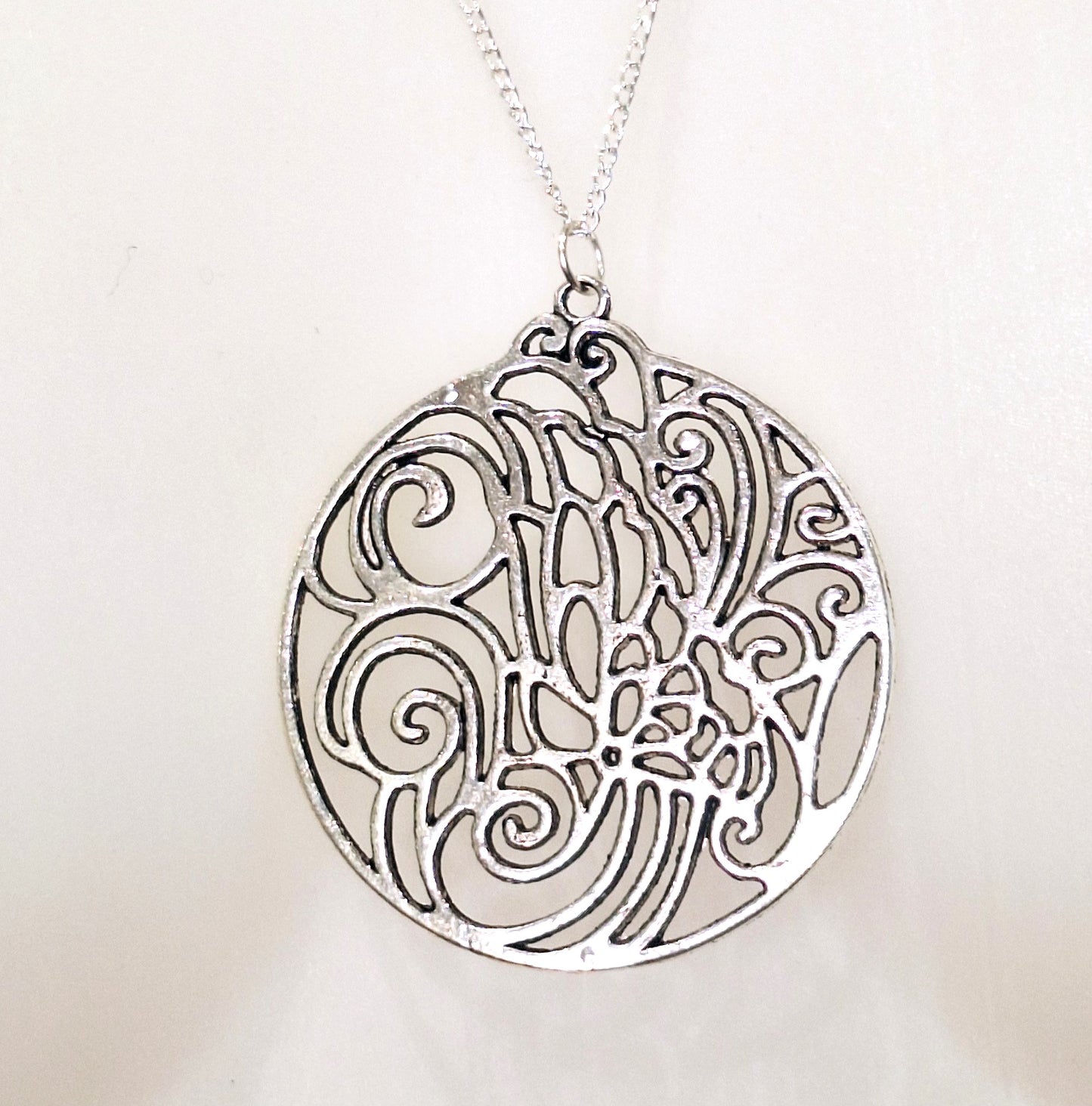 Big Floral Disc Necklace